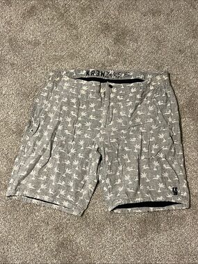 KR3W Gray Shorts with White Palm Print